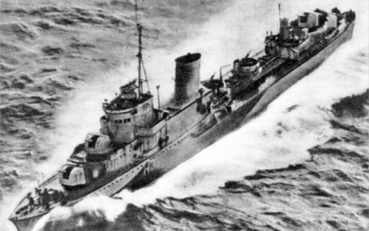 ORP Błyskawica na Atlantyku