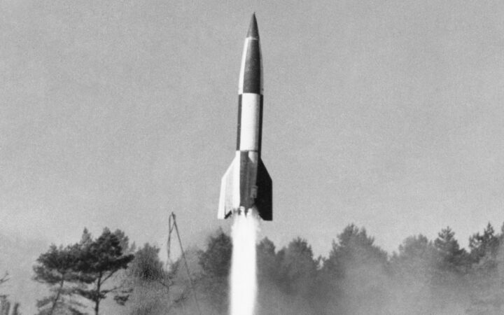 Start rakiety V-2 podczas testów w 1945 roku